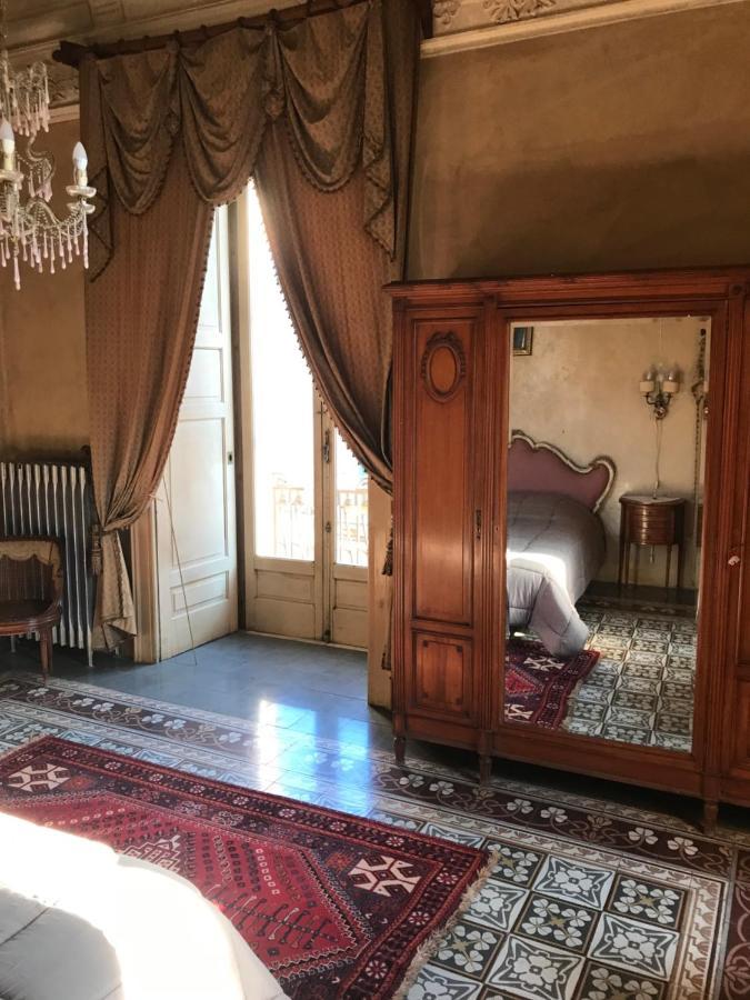 Palazzo De Bellis Vitti Nella Citta Delle Grotte Bed & Breakfast Castellana Grotte Exterior photo