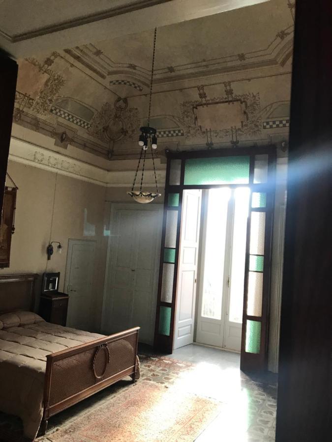 Palazzo De Bellis Vitti Nella Citta Delle Grotte Bed & Breakfast Castellana Grotte Exterior photo